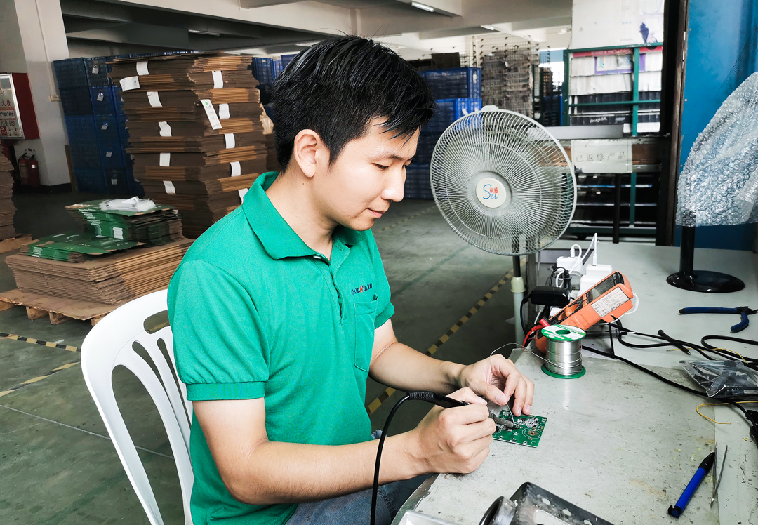 冠雅人風采∣此心安處是維修，持匠心鑄品質電子科技